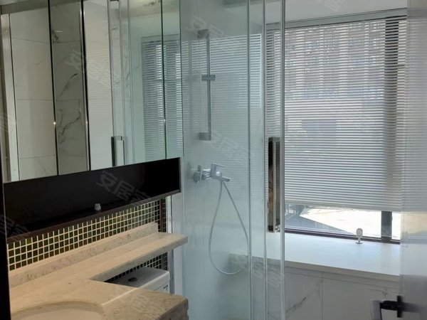 泸州江阳华润万象汇领秀嘉园欢迎咨询 金融中心 万象汇旁 精装套三出租房源真实图片