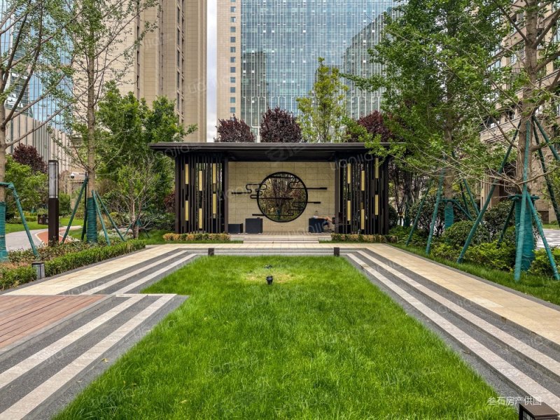 南北通透 带电梯,万达天玺二手房,595万,4室2厅,2卫,168平米-西安安居