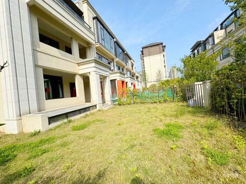 中海世家边户大别墅位置安静大露台大院子