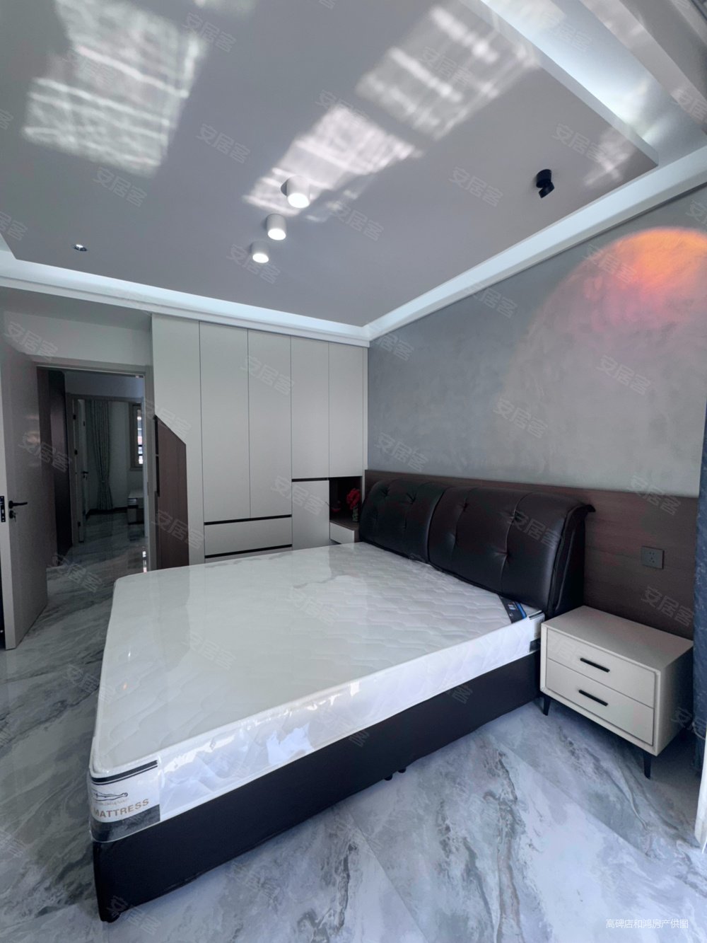 英伦名郡剑桥郡2室2厅1卫94.78㎡南北68万