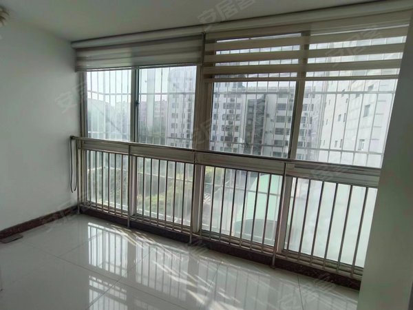 济南市中六里山鲁润名商广场英雄山路 鲁润名商广场 有双气 可办公