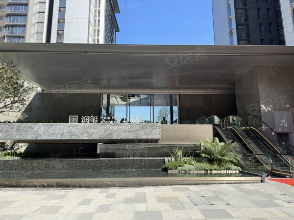 深圳南山大冲华润城润玺(二期)润玺二期,120平三房,黑色系家私出租