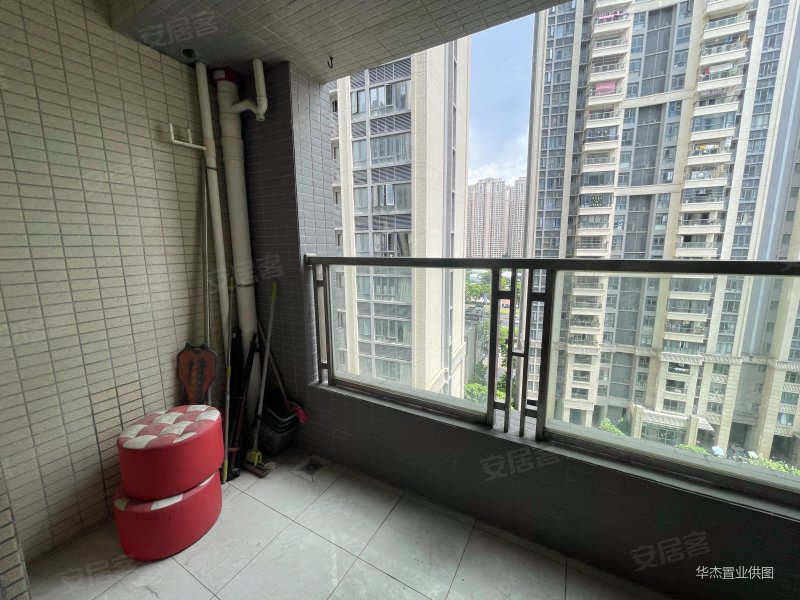 业主急售 富丰君御 有钥匙可签约 带精装修 配套齐全