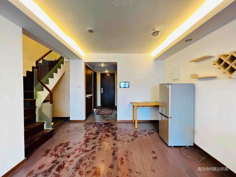 华府国际 复试三房 高楼层 楼下带房间户型 看中可谈