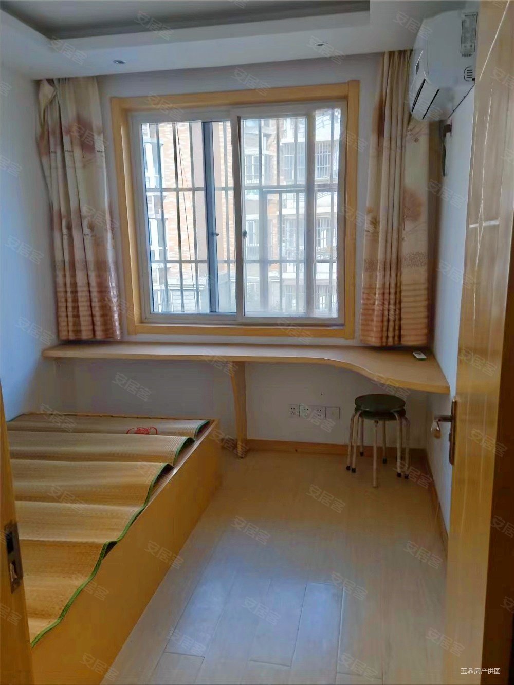 南京房产网>南京二手房>六合二手房>龙池二手房>龙池花园>1000_1333竖