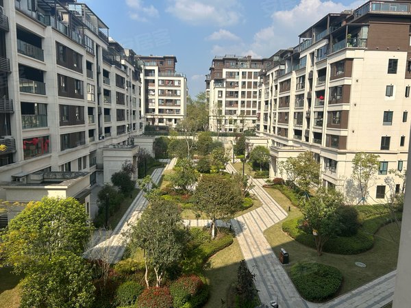 重庆璧山绿岛新区金科博翠天悦金科博翠天悦 3室2厅2卫 电梯房 精装修