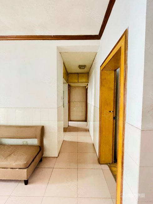 区政府宿舍3室2厅2卫120㎡南北195万