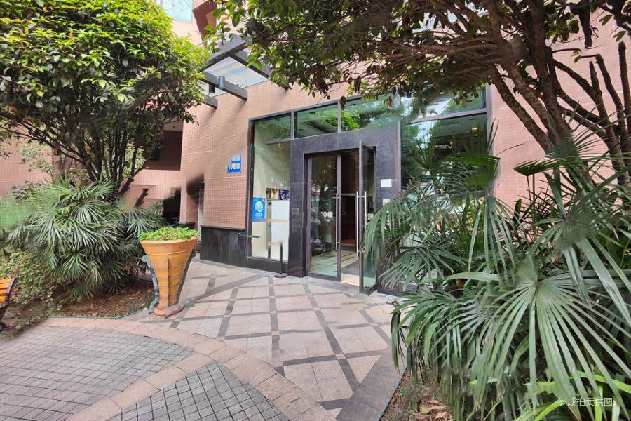 捡漏155w急售南滨路头牌江景珊瑚水岸精装三房法拍房