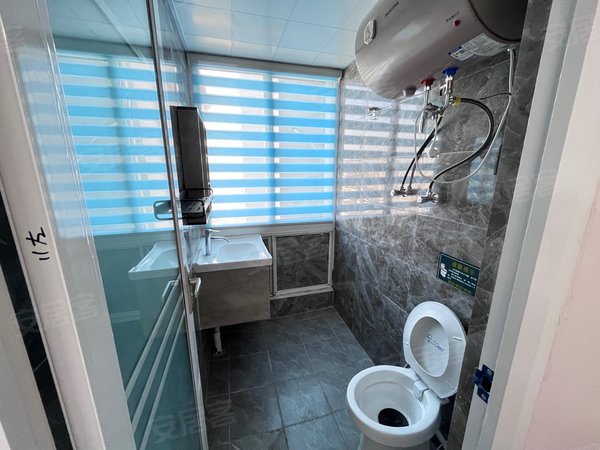 六安裕安裕安万达广场月亮岛小区原房，东无中介月亮岛小区皖西学院旁，月亮岛小区精装酒店式公寓出租房源真实图片