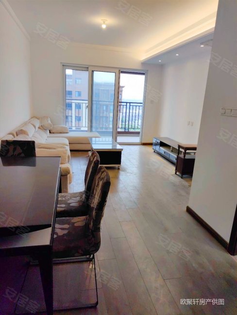 太湖新城天玺3室2厅2卫100.21㎡南北115万