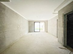 郑州管城安徐庄南三环地铁口,鑫苑城 4室2厅2卫 价格1300看房随时出租房源真实图片