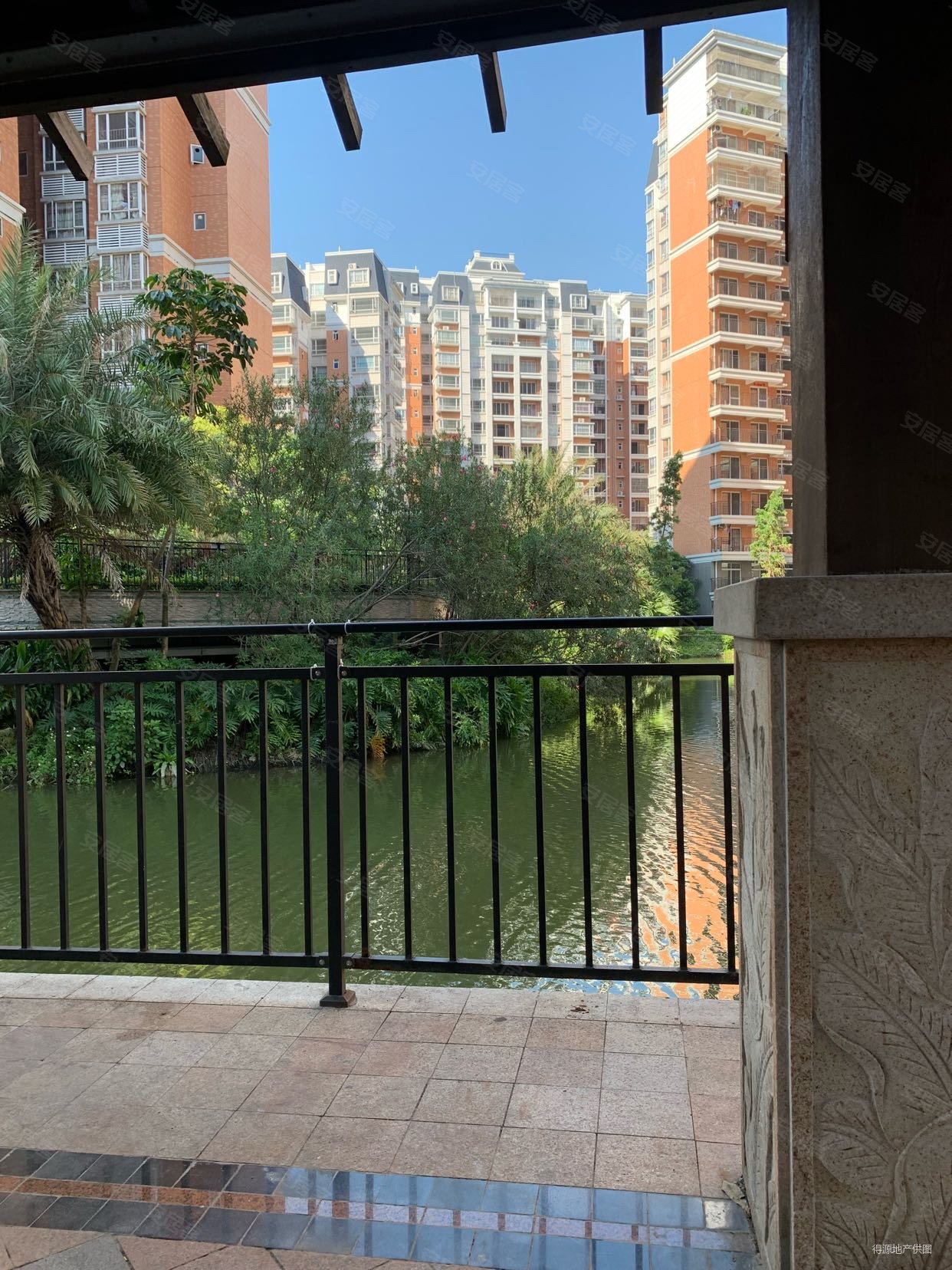 嘉怡华庭金三大道东23号3室1厅2卫10339平方米