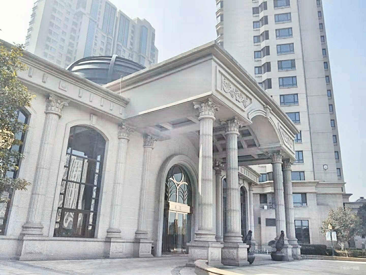 金鹰旁 弘辉首玺 400平复式 诚心出售 有钥匙看房随时!