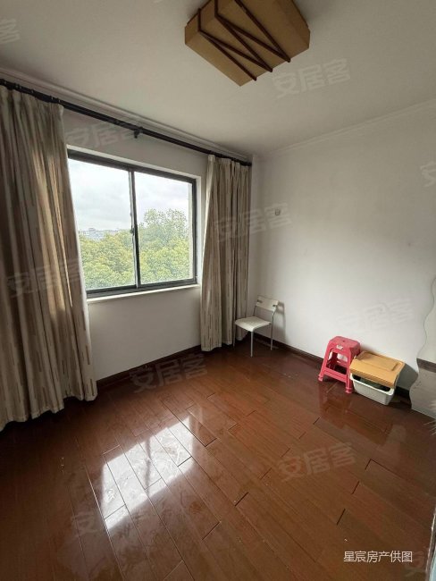 金都华庭 商品住宅 刚需小三居 商业配套成熟 南北通透