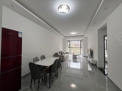 文山文山市新市医院房子已经找家政打扫干净了，房子非常清秀，拎包入住，随时看房出租房源真实图片