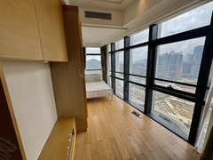 珠海横琴横琴口岸步行过关,中冶盛世广场一房,单边位,采光充足,看澳门夜景出租房源真实图片