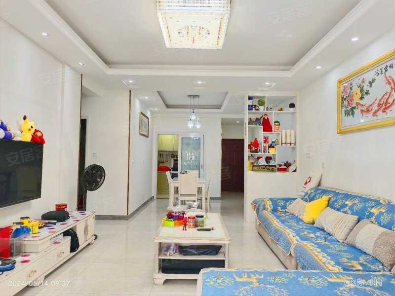 出售星月湾精装套三双卫 带花园