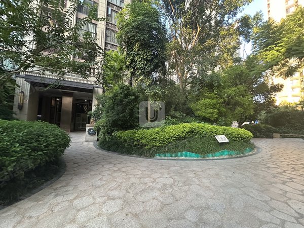 南宁青秀凤岭北凤岭名园凤岭北弥珍道 精装1房 仅1500 拎包入住 价格