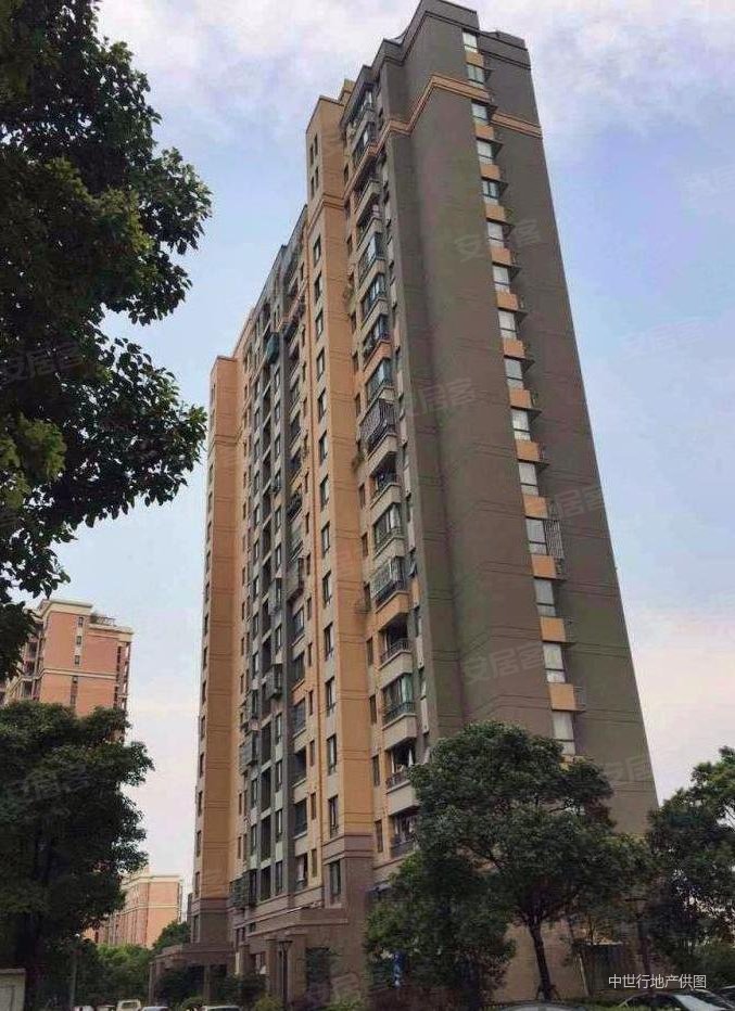 曹路地铁口300米,高区楼层采光好,看房方便,带车位,星颂家园二手房