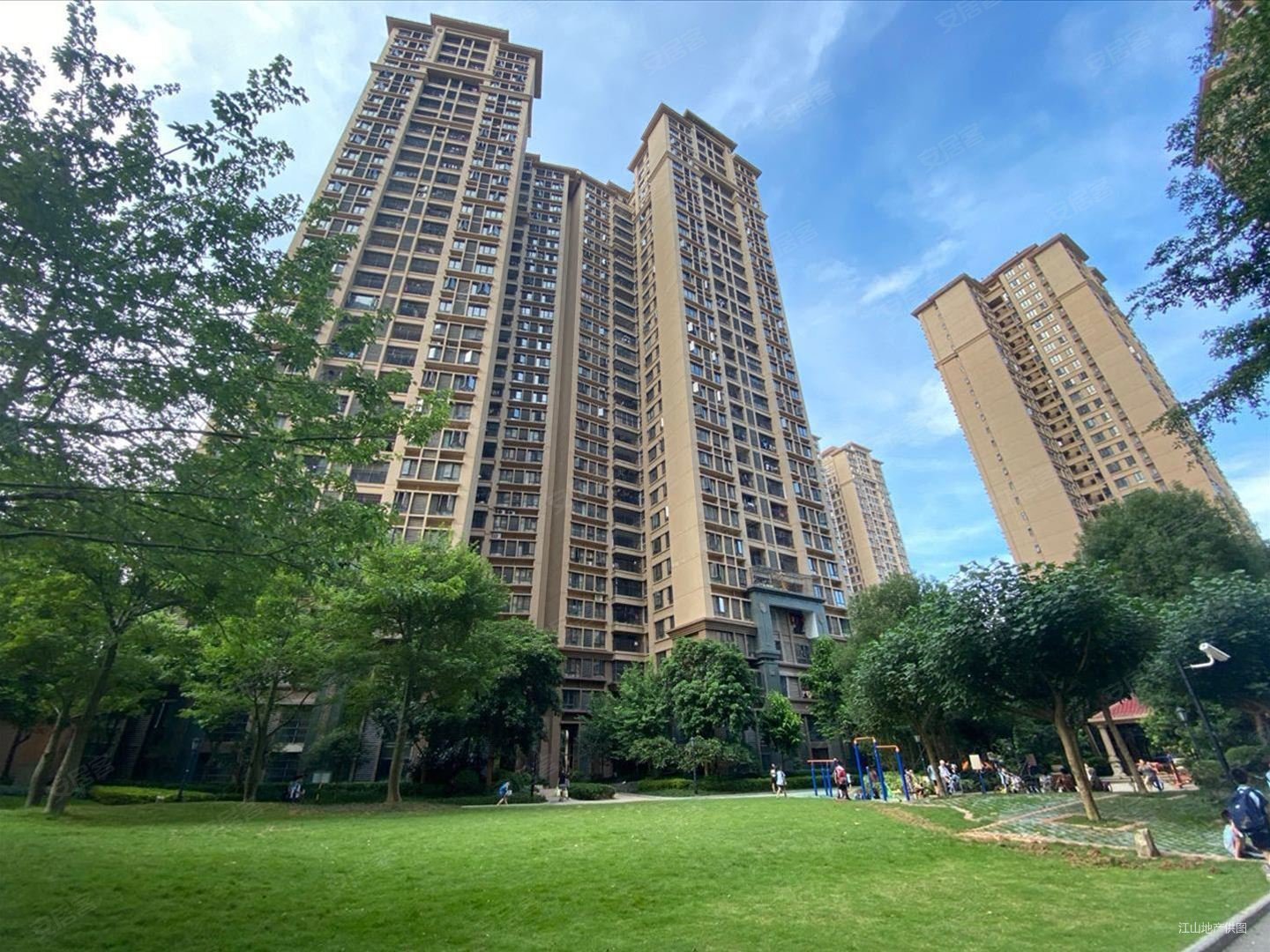 正南3室2厅 温莎北郡