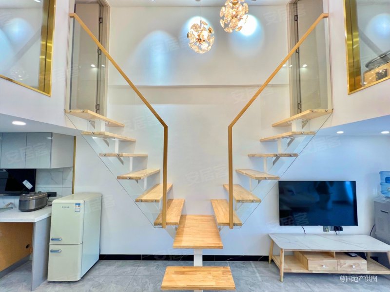 二环内万彩城样板间装修loft公寓看房方便照片实拍