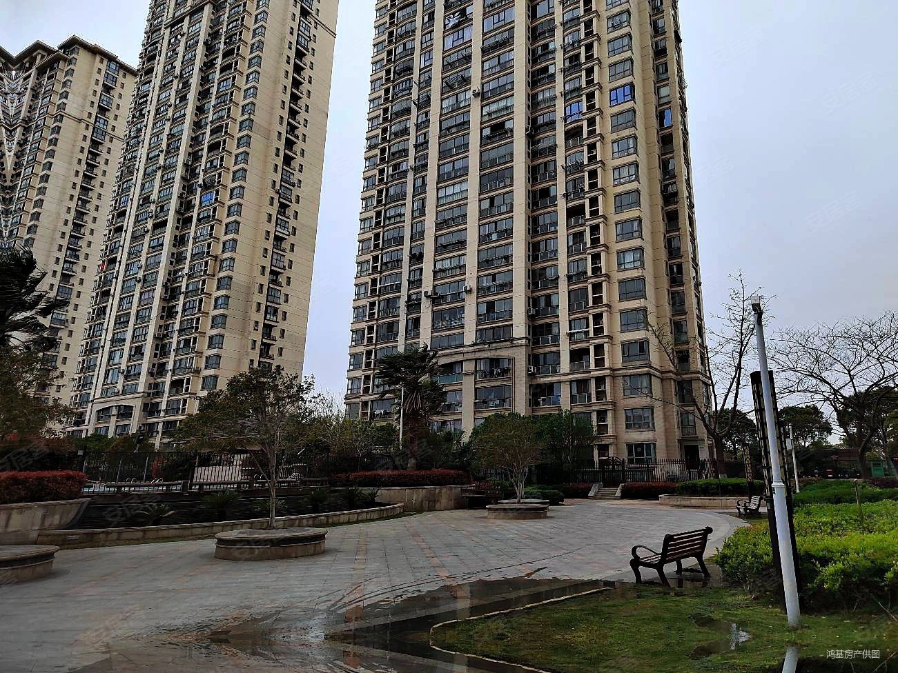 保利东湾孺子三中4号地铁旁江景房小区3号门口店