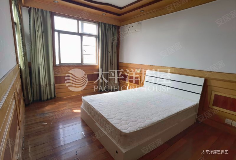 莘城公寓 带露台 近地铁 购物方便 南北通透 产权清晰