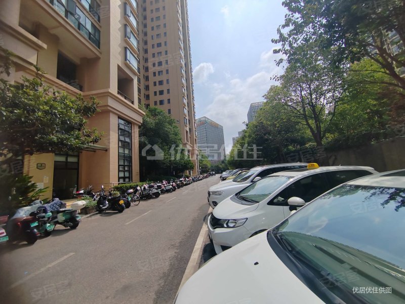 盛高大城精装三室两厅 东南端头房,书林 1小房东急售