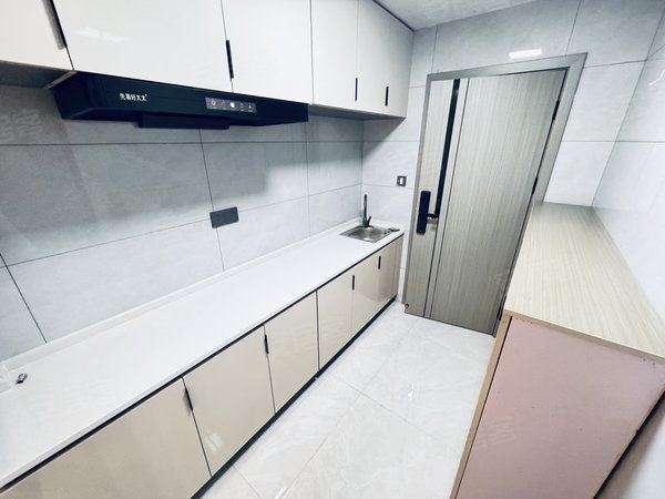 金华东阳东阳江北南岸名城银泰城 河山夜市 轻轨站 一室一厅两室一厅可以可短租可月付出租房源真实图片