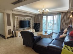 恩施恩施市黄泥坝和润城旁边中央国际 精装江景房 投影仪 空调 地暖 配套齐全出租房源真实图片