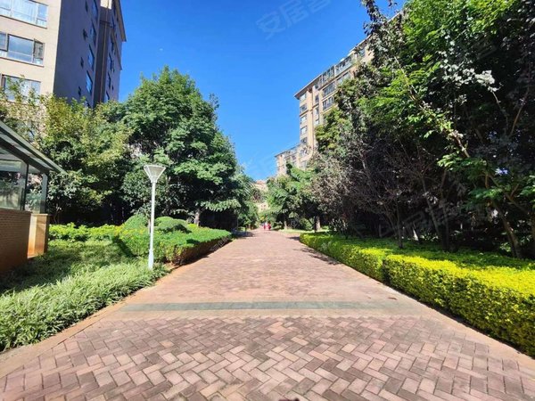 安宁西南海o区滇池宜城西南海带车位精装修3房1卫空房业主诚心急租