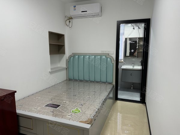 【多图】美丽小区,万达广场租房,宝龙万达广场新日月西城逸品大公馆