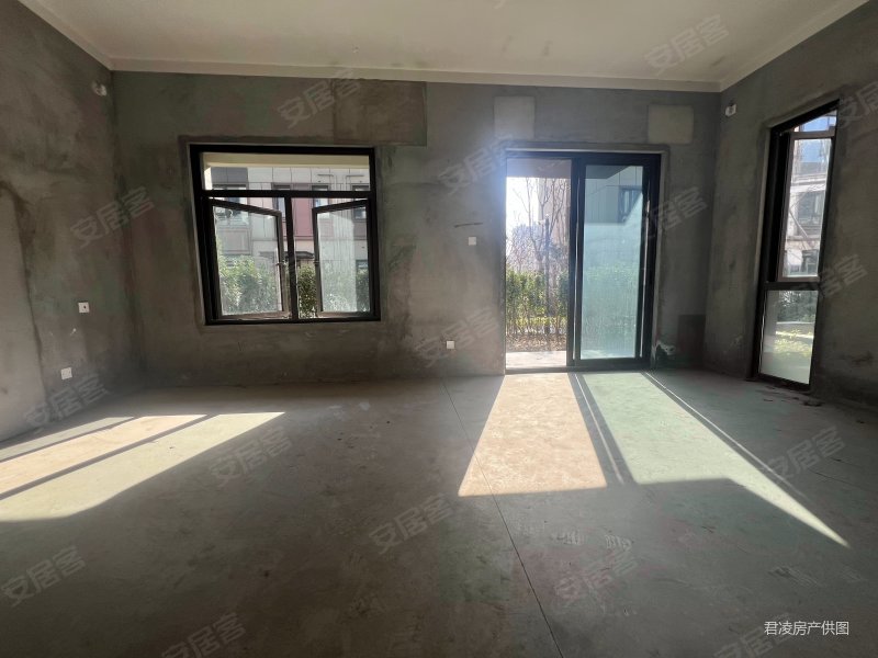 余姚漫悦湾(四期别墅)5室3厅4卫128㎡南北235万