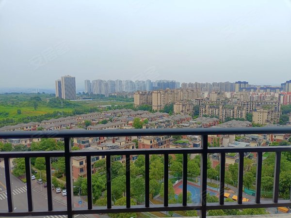 【多图】中庚城e组团,蔡家租房,(视野非常好 近轻轨)大3房 装修好