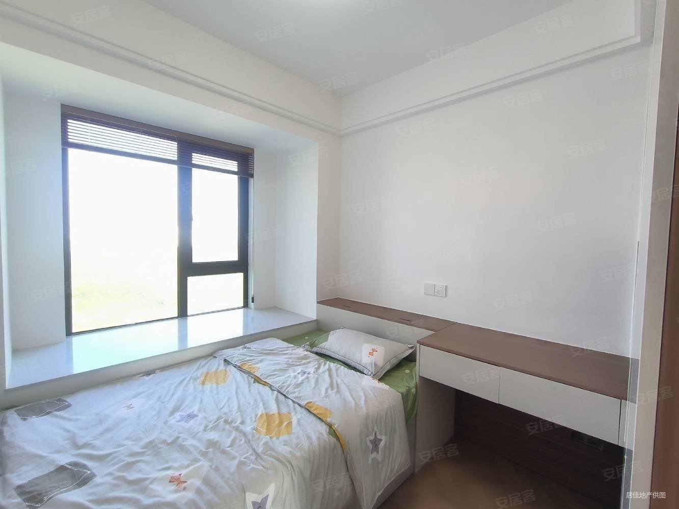 联投国际城3室2厅2卫115㎡南北57.5万