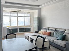 东台东台城区鼓楼路步行街八佰伴附近！东关公寓精装套房拎包入住 汽车好停出租房源真实图片