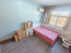 青岛城阳区政府国货旁华二小区空调房,全女生合租 付款灵活随时入住出租房源真实图片