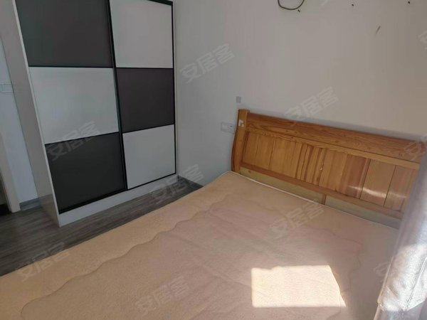 徐州鼓楼九龙湖天润花园鼓楼广场地铁口附近低楼层两室一厅精装家具家电1300可谈出租房源真实图片