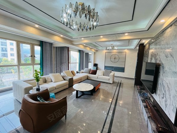 上海滩花园大平层大四房带家具家电带车位价钱可以谈