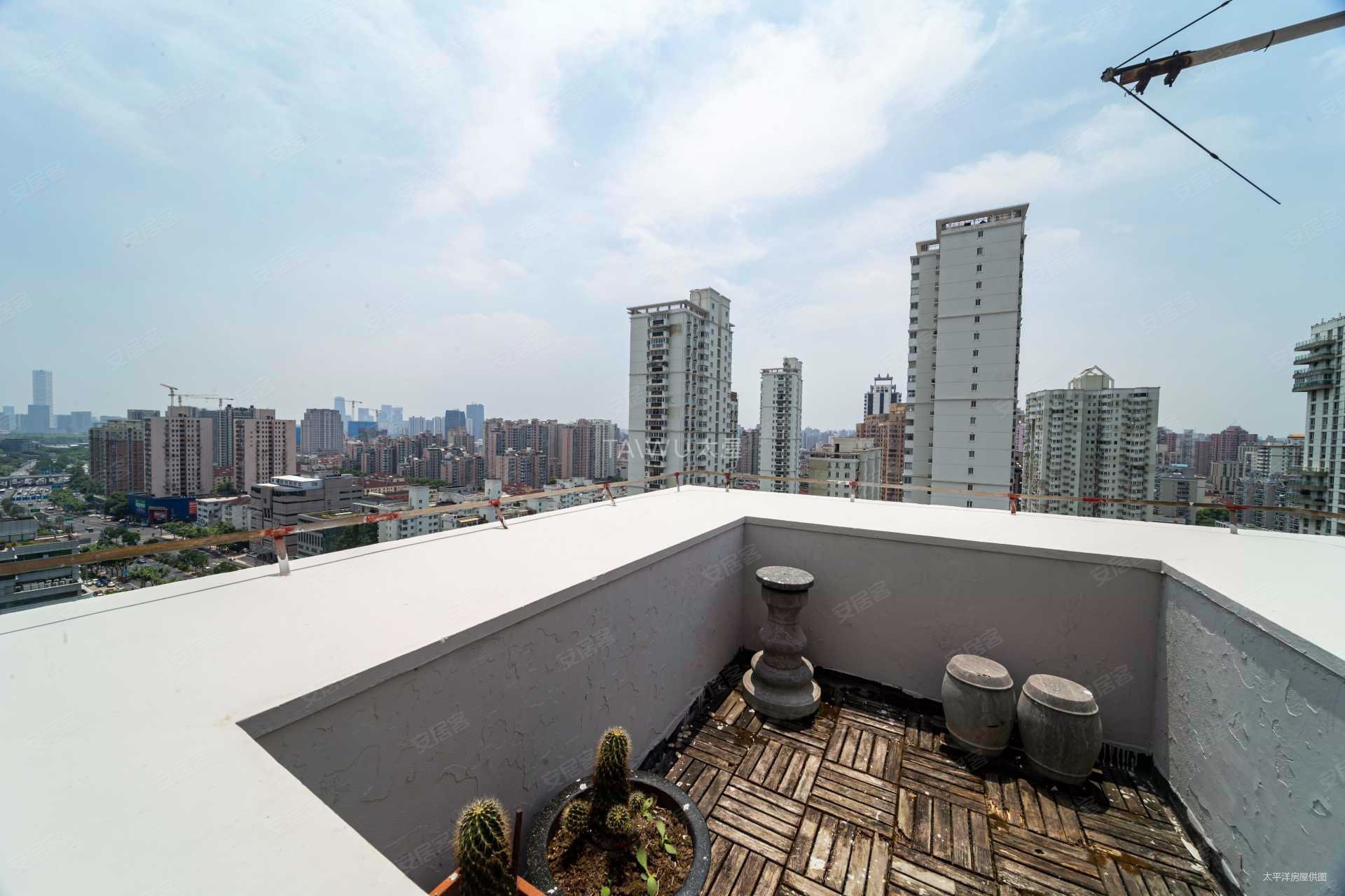 瑞南新苑2室2厅1卫134㎡南北1600万