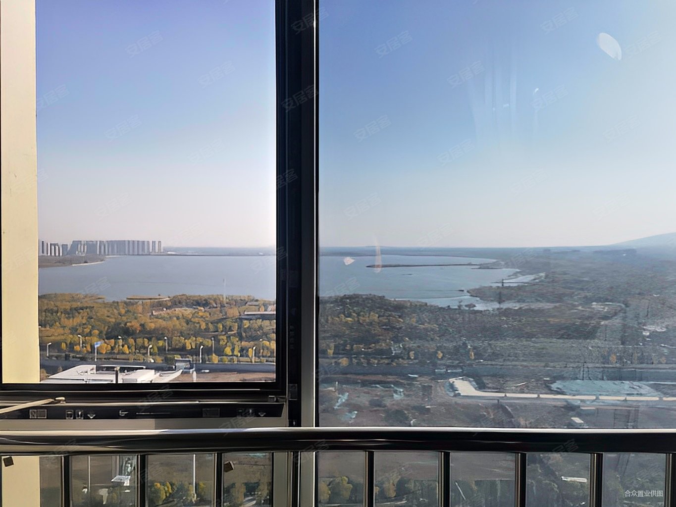 山投沿湖城2室2厅1卫88㎡南85万