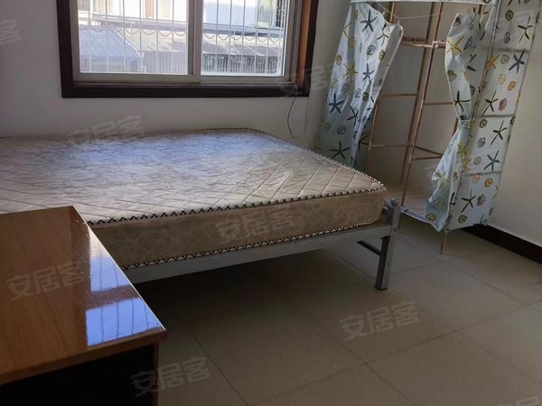 普洱思茅思茅城区财富广场财富广场出租3室2厅1卫,租金1300月,半年付。出租房源真实图片