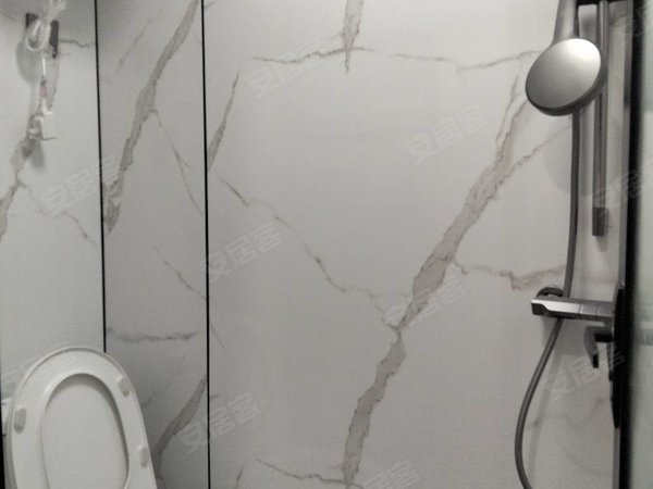 金华浦江县浦江城东中部水晶园区泊居公寓 精装修 电梯房没施齐全 拎包入住 价格实惠出租房源真实图片