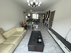 抚顺李石开发区顺安路万科金域蓝湾 三室两卫 月租金1800元出租房源真实图片
