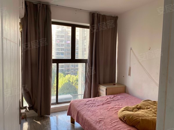 近华东歌悦花园精装3房 家电齐全 室内干净清爽出租房源真实图片