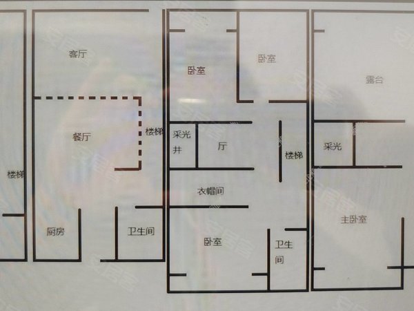 昆明西山滇池度假区同德极少墅写意大露台  阳光地下室 前庭后院 错落