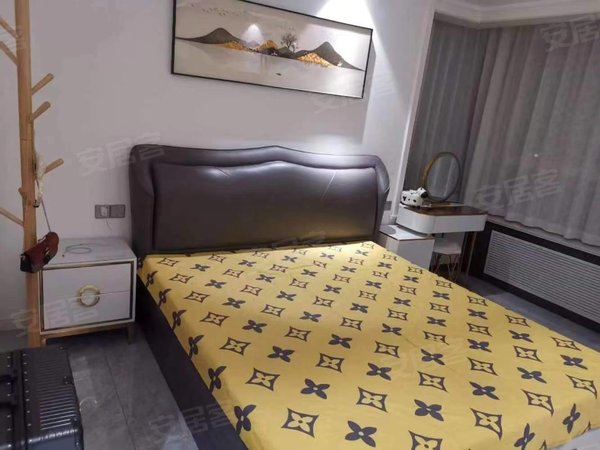 榆林榆阳阳光广场西塘花园西塘花园俩室精装修 带家具年租2.6万!