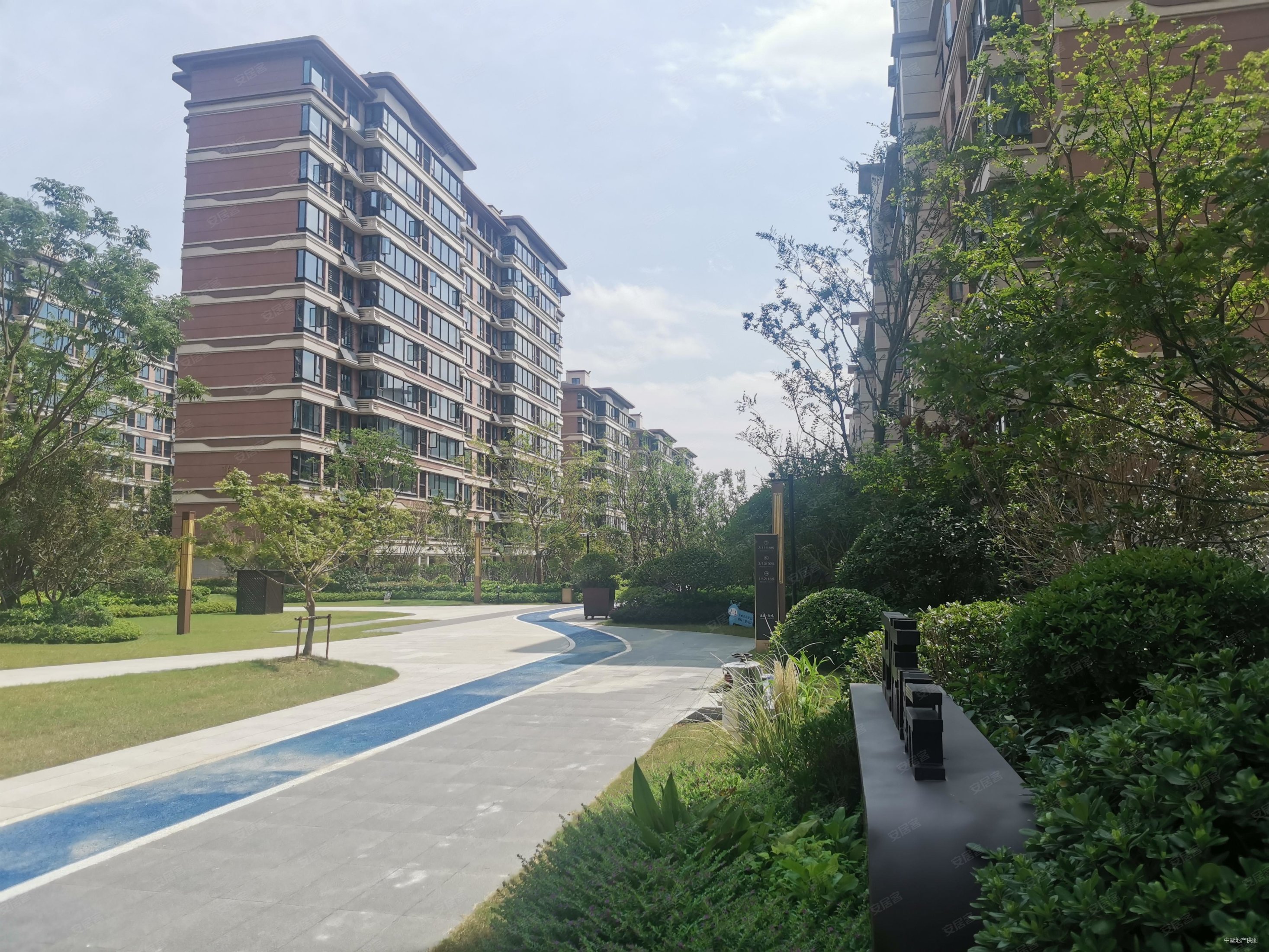 降价急售次新房龙湖天境大3室2厅2卫高楼层采光整观云湖