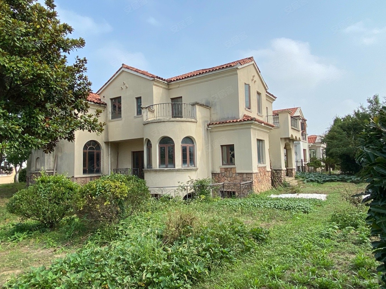 新出檀香元独栋别墅花园12亩面积530平诚心出售