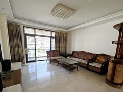 西双版纳景洪龙舟广场紫钻豪苑，豪华装修，租三个月4000每月，租其他时间再议出租房源真实图片